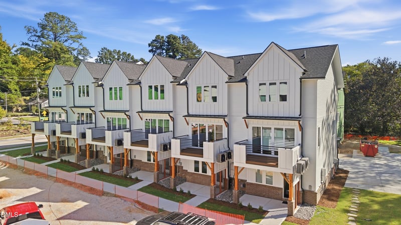 1201 Brookside Dr #108, Raleigh, NC 27604