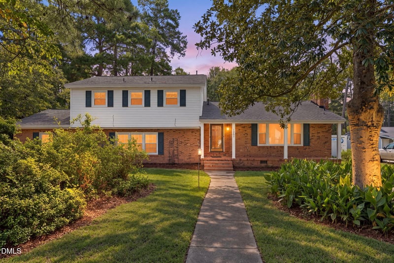 1201 S Crescent Dr, Smithfield, NC 27577