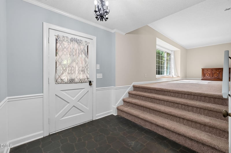 1202 Wellington Ln, Cary, NC 27511