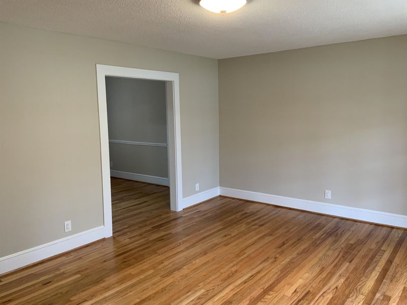 1204 W Divine St, Dunn, NC 28334