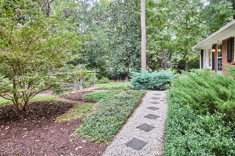 1204 E Oak Dr, Durham, NC 27712