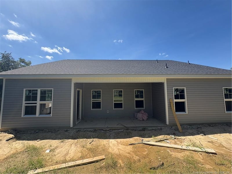 1207 Wentworth Pl, Fayetteville, NC 28304