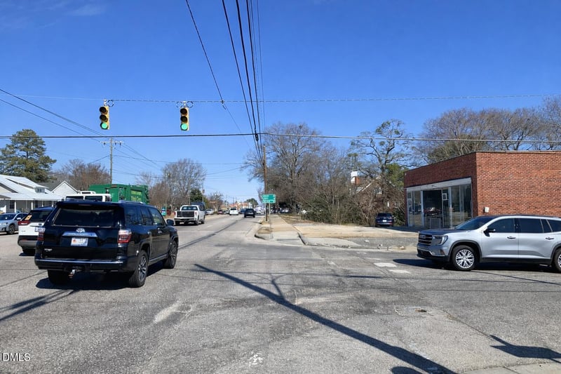 1209 S Main St, Lillington, NC 27546