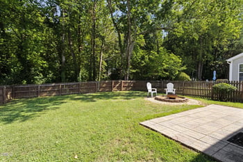 121 Evening Star Dr, Apex, NC 27502