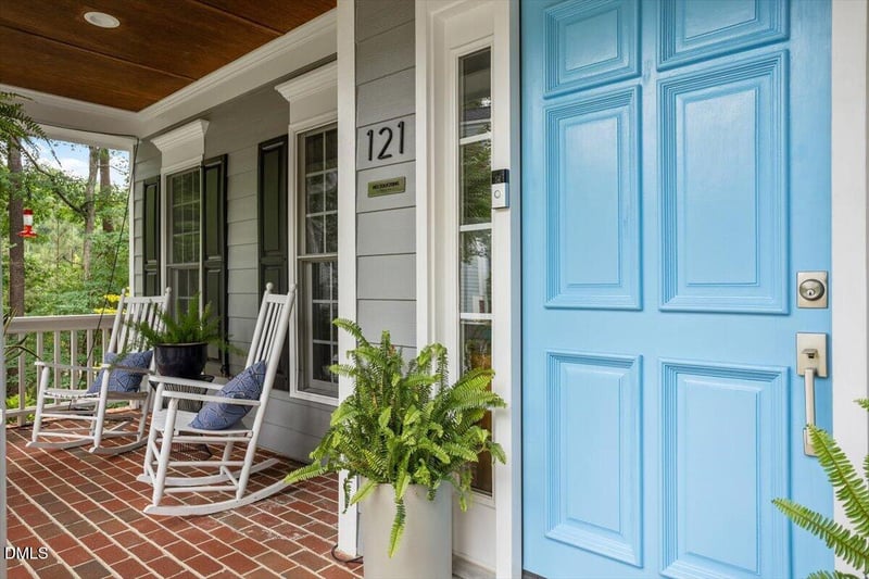 121 Hayworth Dr, Chapel Hill, NC 27517