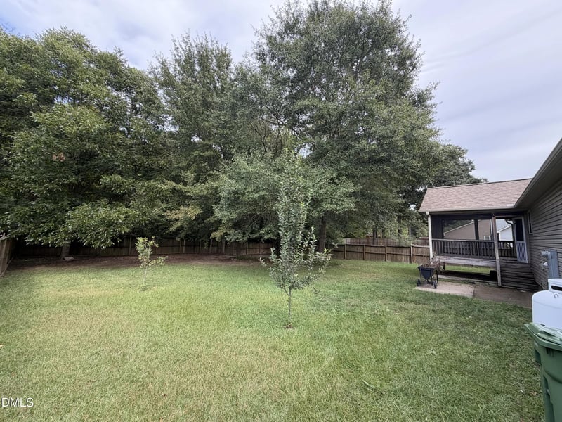 121 Hunterwood Pl, Benson, NC 27504