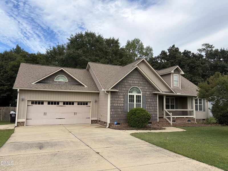 121 Hunterwood Pl, Benson, NC 27504