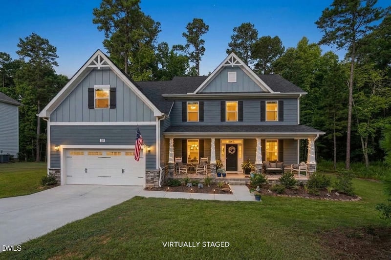 121 Roundrock Ln, Sanford, NC 27330