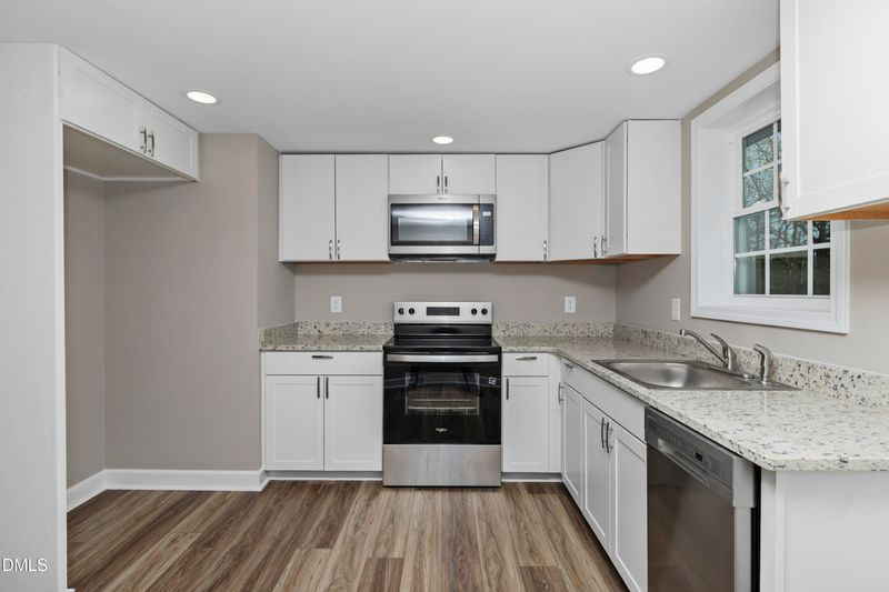1211 S 1st St, Lillington, NC 27546