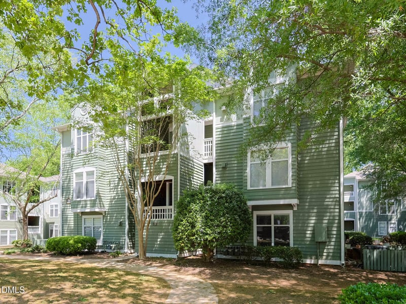 1211 Westview Ln #305, Raleigh, NC 27605
