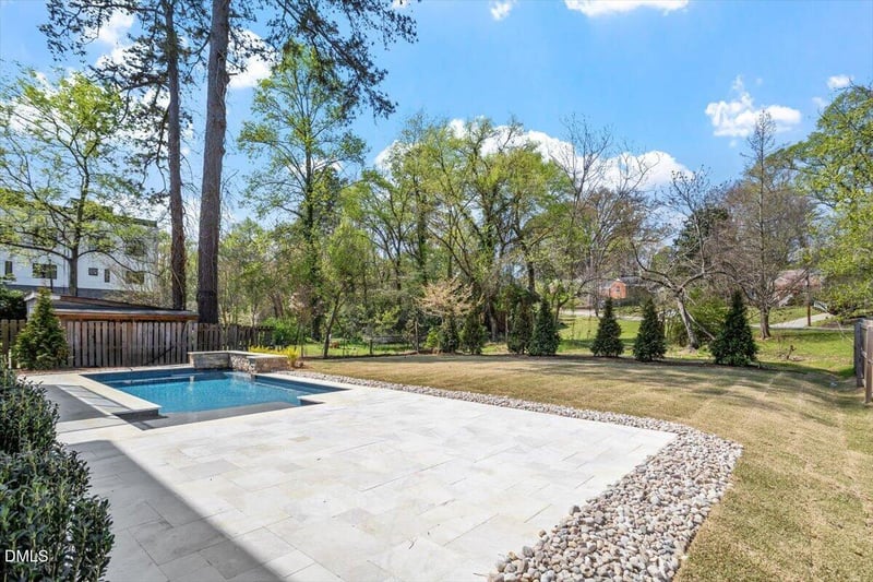 1213 Brookside Dr, Raleigh, NC 27604