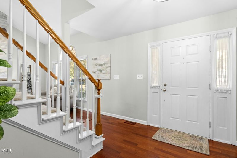 12133 Mabledon Ct, Raleigh, NC 27613