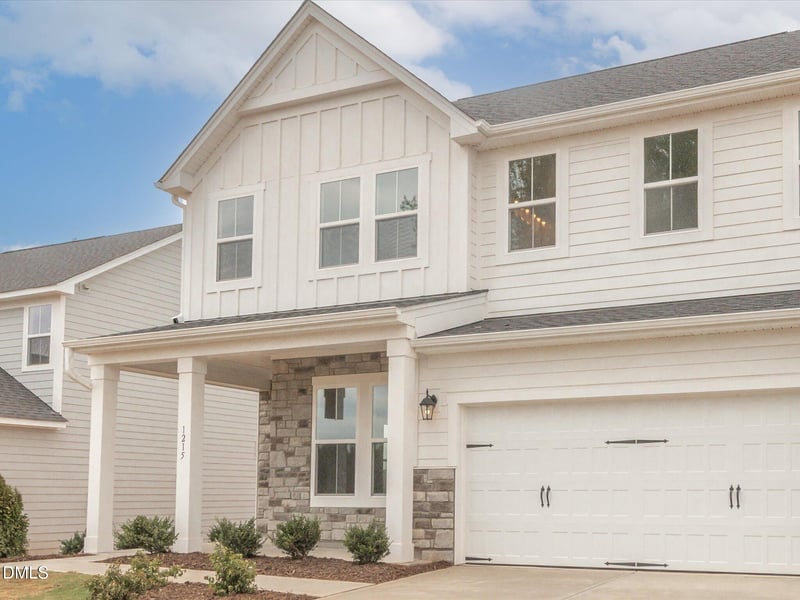 1215 Shallow Spring Dr, Mebane, NC 27302