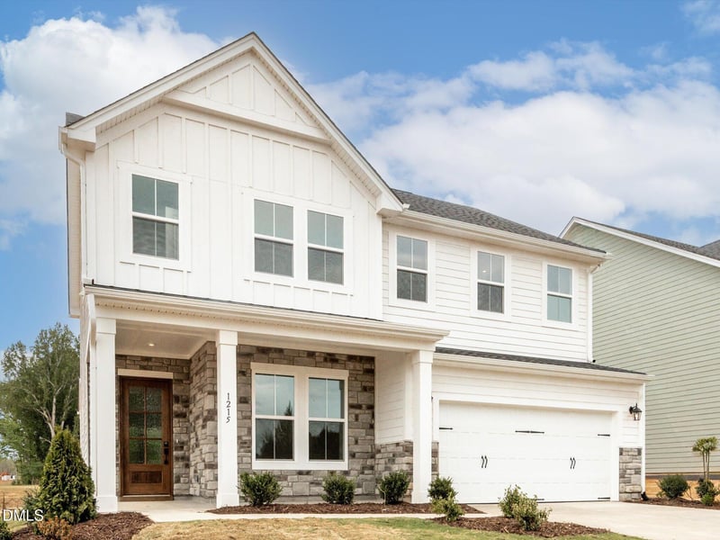 1215 Shallow Spring Dr, Mebane, NC 27302