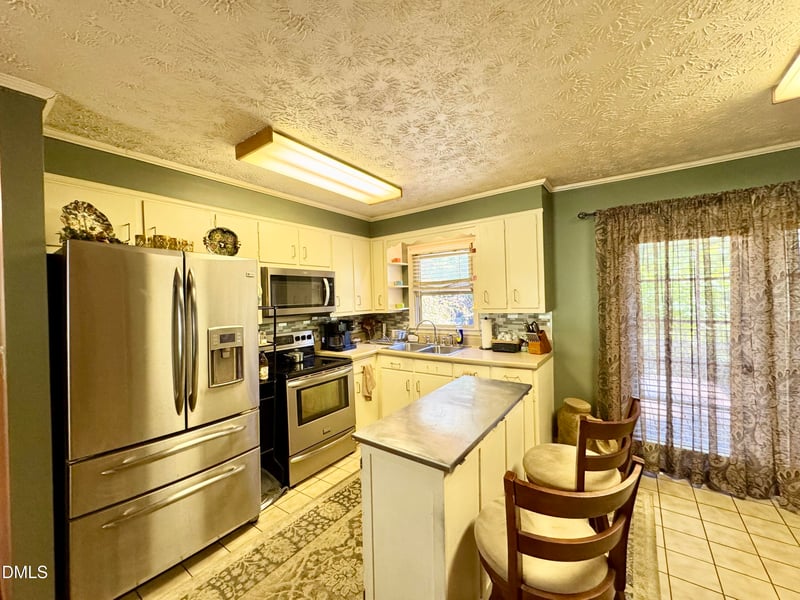 1216 Dover St, Roxboro, NC 27573