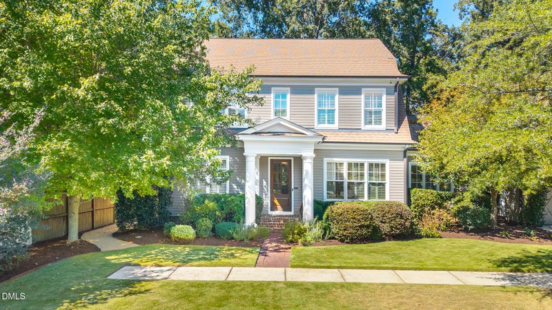 1216 Pinehurst Dr, Chapel Hill, NC 27517