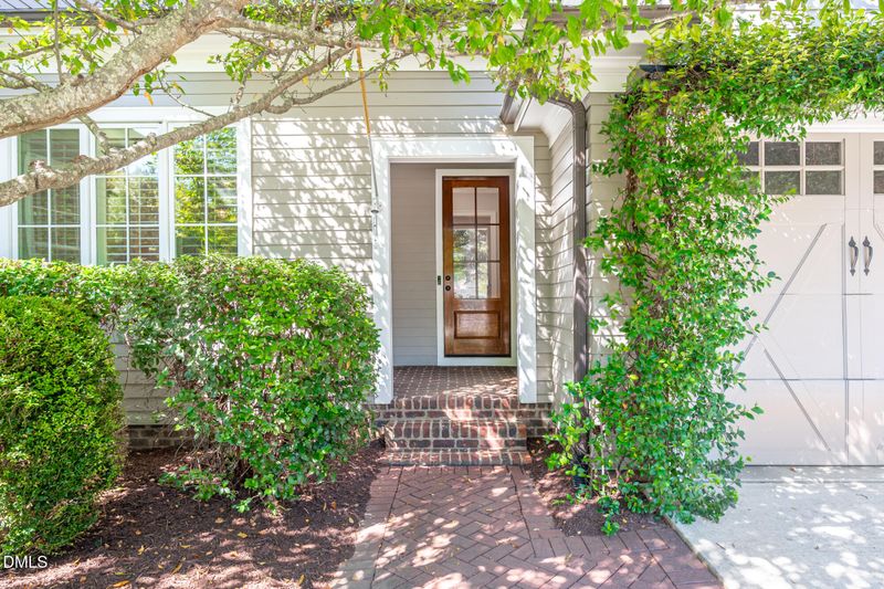 1216 Pinehurst Dr, Chapel Hill, NC 27517