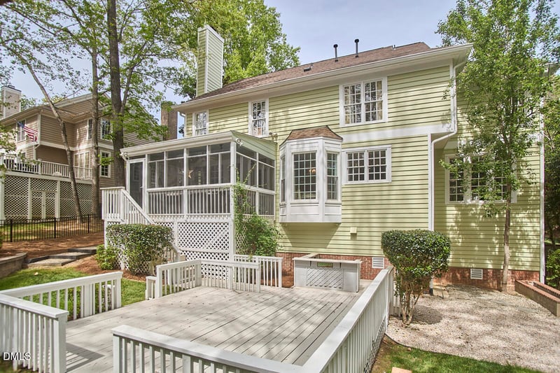 1216 E Pointe Dr, Durham, NC 27712