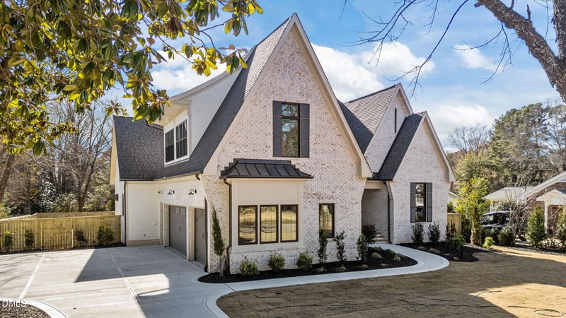 1218 Kingwood Dr, Raleigh, NC 27609