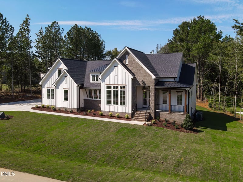 1219 Red Cedar Ct, Youngsville, NC 27596
