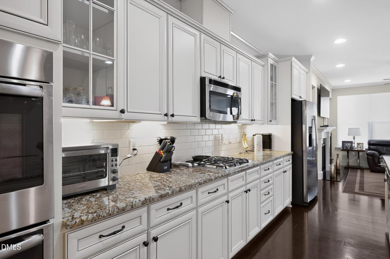 122 Spring Pine Ln, Holly Springs, NC 27540