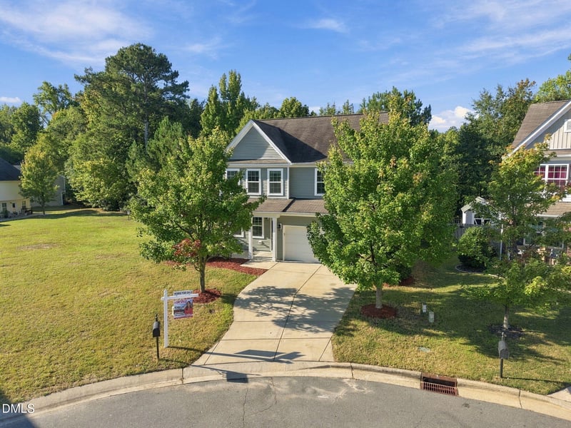122 Tweedbank Ct, Fuquay Varina, NC 27526