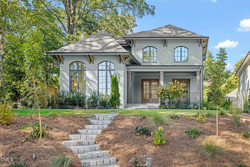 1221 Dixie Trl, Raleigh, NC 27607
