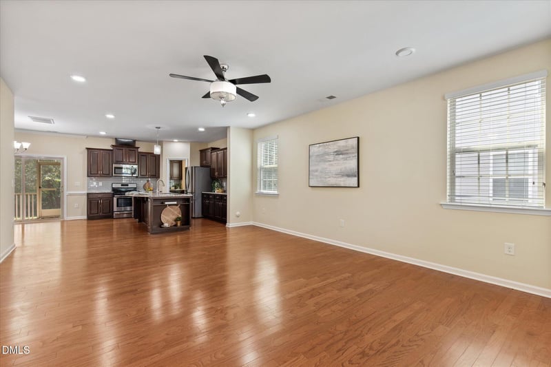 1221 Elliott Ridge Ln, Morrisville, NC 27560