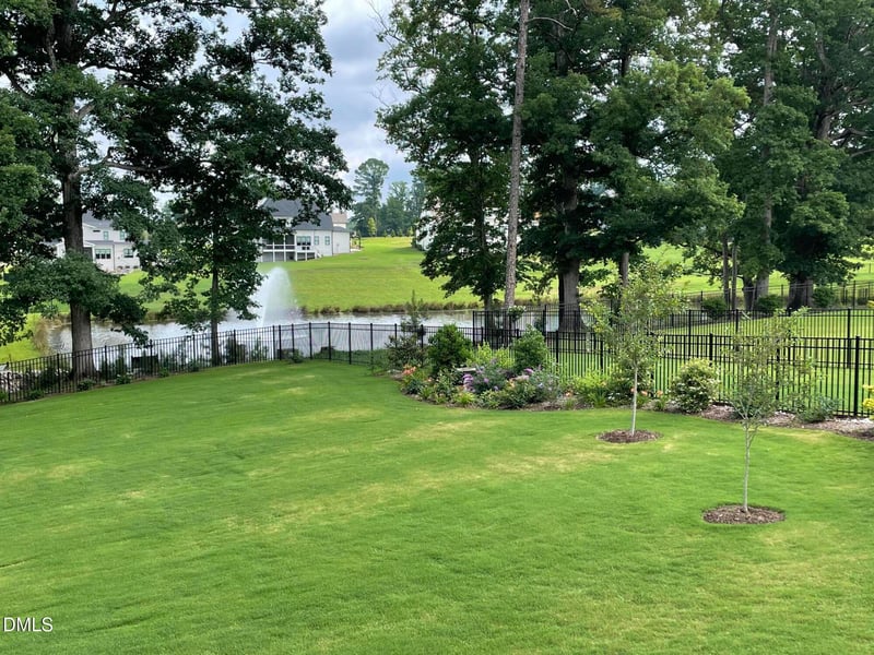 1221 Perry Bluff Dr, Wake Forest, NC 27587