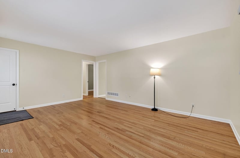 1224 Pineview Dr, Raleigh, NC 27606