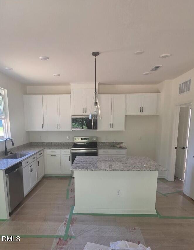 1224 Woody Dr, Graham, NC 27253