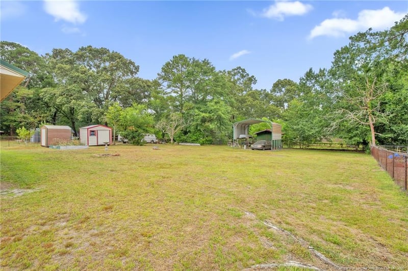 1227 Stansfield Dr, Fayetteville, NC 28303