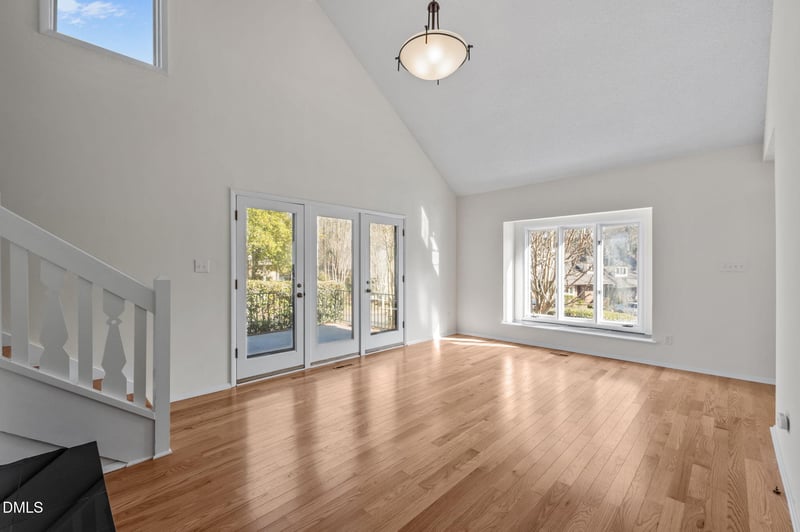 123 Essex Dr, Chapel Hill, NC 27514
