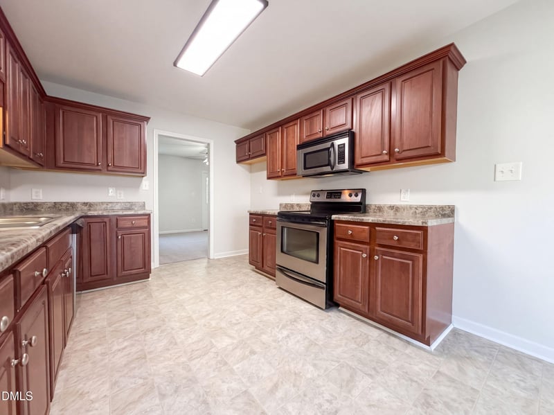 123 Gatwick Ct, Clayton, NC 27520