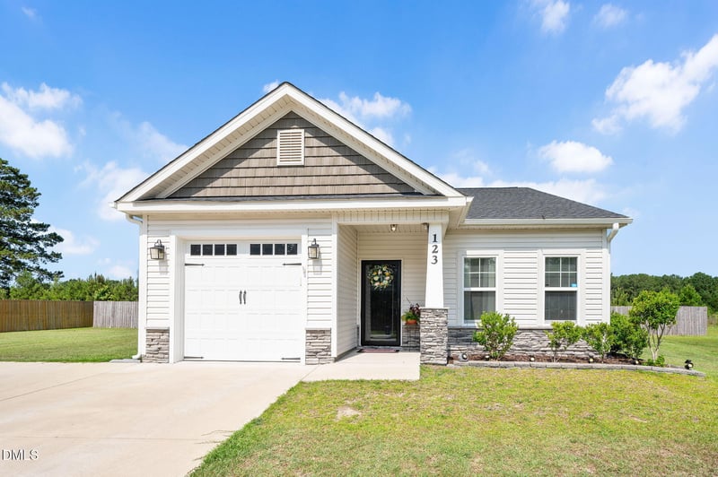 123 W Pk Ln, Sanford, NC 27332