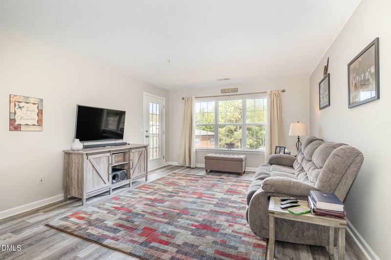 123 Sturbridge Dr, Clayton, NC 27520