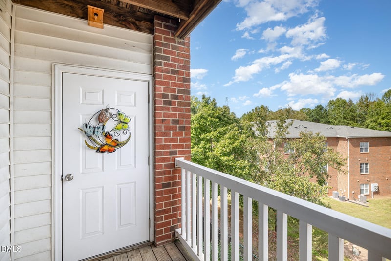 123 Sturbridge Dr, Clayton, NC 27520
