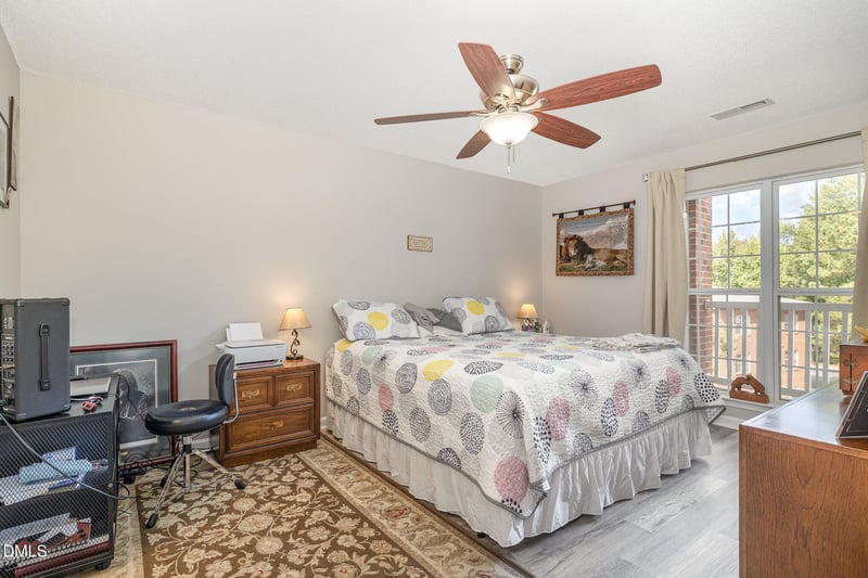 123 Sturbridge Dr, Clayton, NC 27520