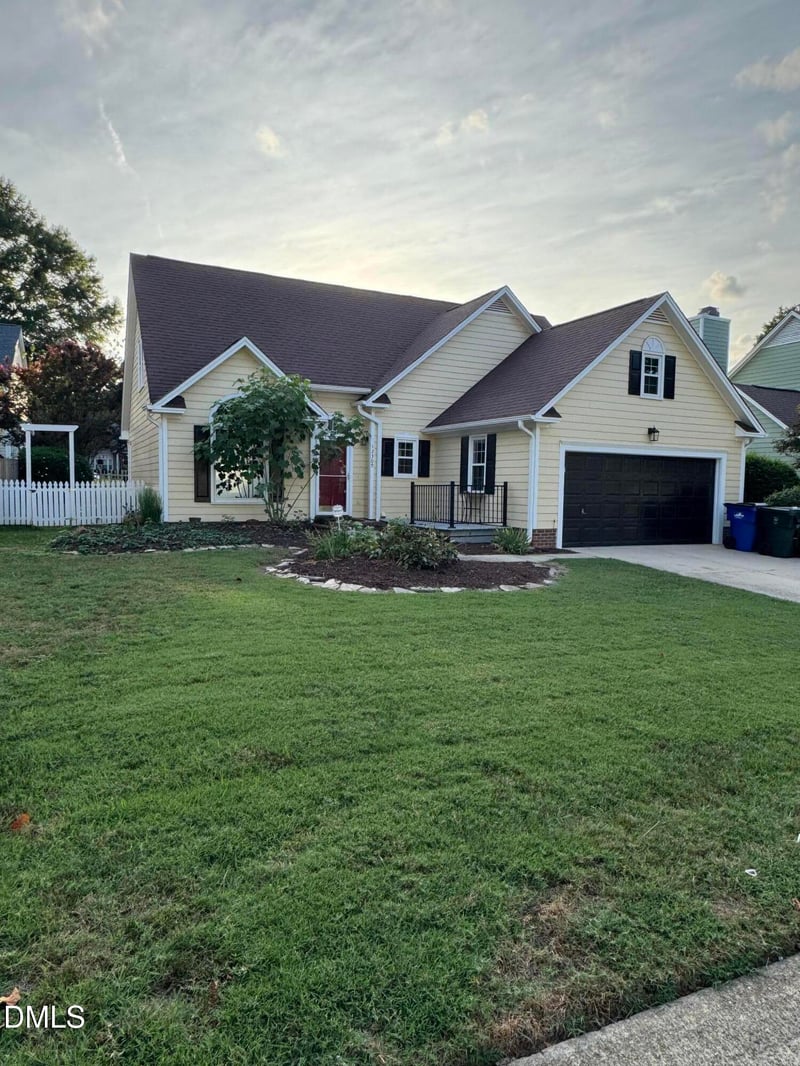 12309 Harcourt Dr, Raleigh, NC 27613