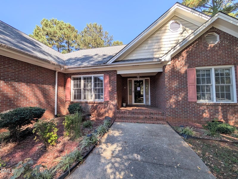 1232 Stone Home Ln, Raleigh, NC 27603