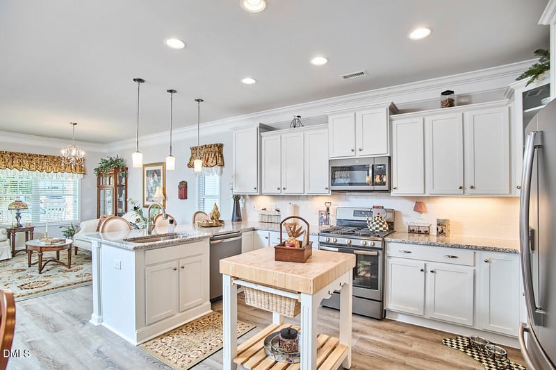 1237 Brown Velvet Ln, Apex, NC 27523