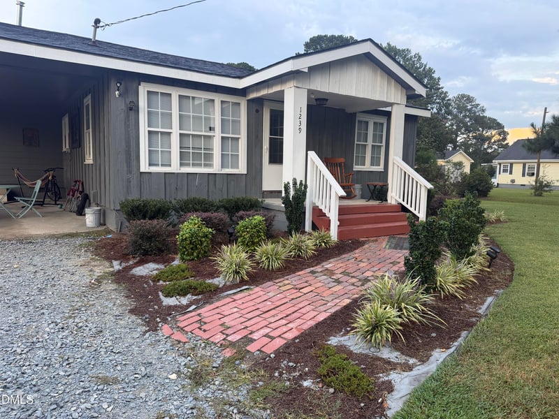 1239 Brogden Rd, Smithfield, NC 27577