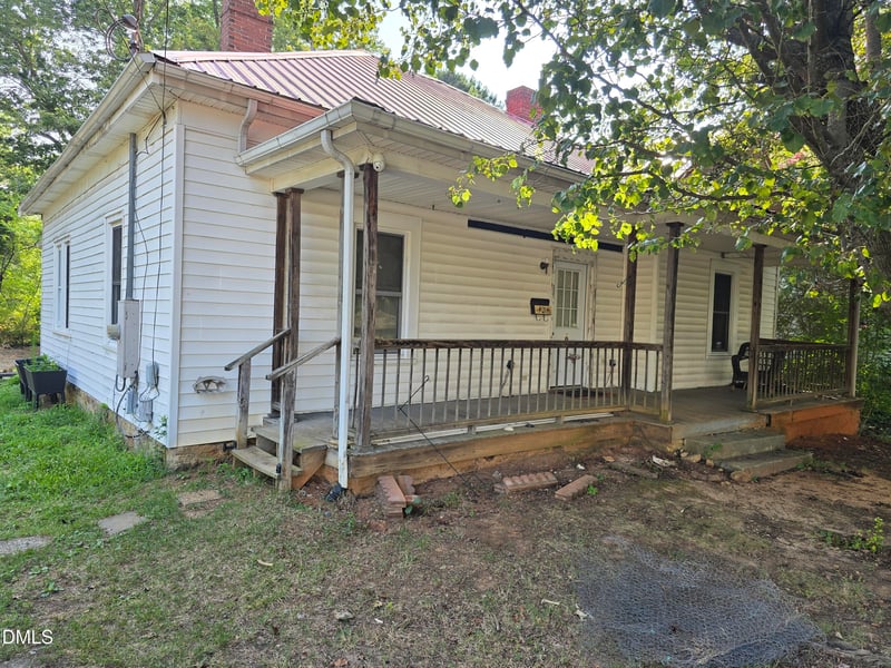 124 Academy St, Roxboro, NC 27573