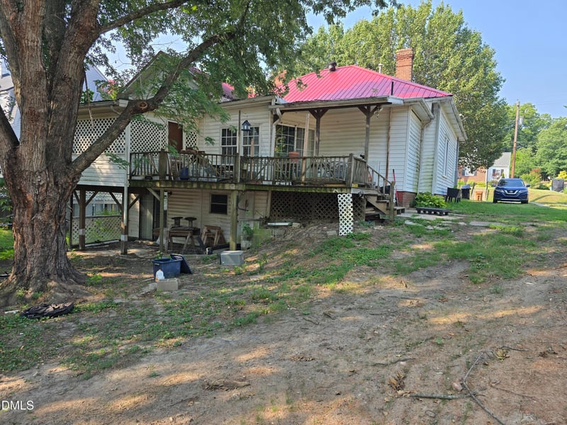 124 Academy St, Roxboro, NC 27573