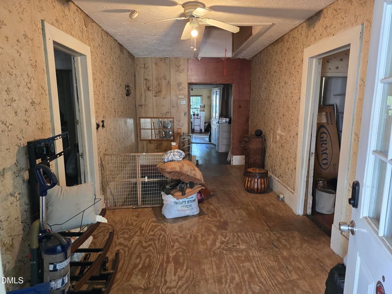 124 Academy St, Roxboro, NC 27573