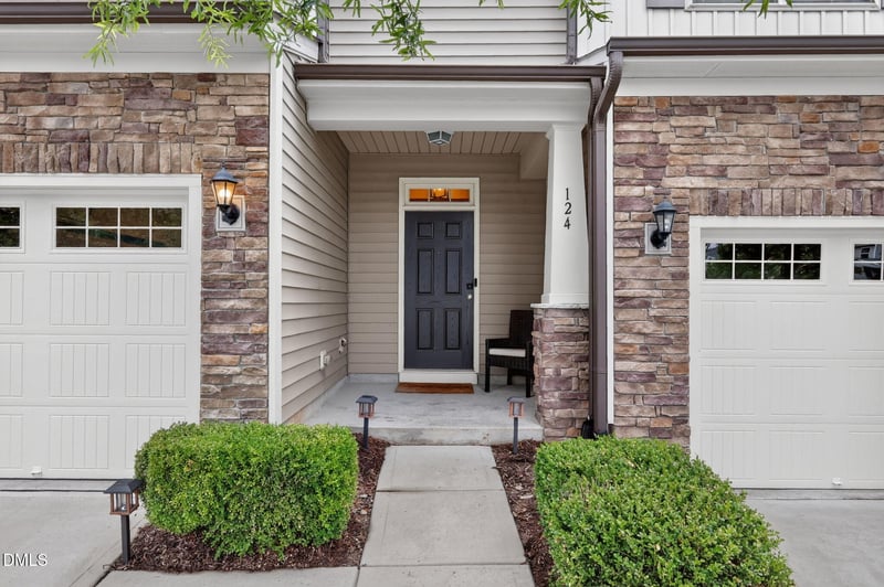 124 Token House Rd, Durham, NC 27703