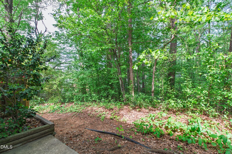 1240 Jamestown Ct, Cary, NC 27511