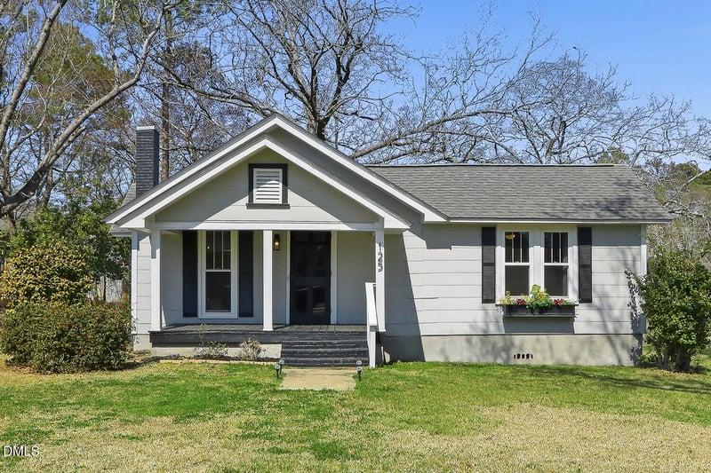 125 E Lillington St, Angier, NC 27501