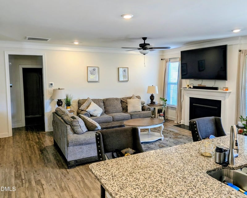 125 Mallory Oak Dr, Franklinton, NC 27525