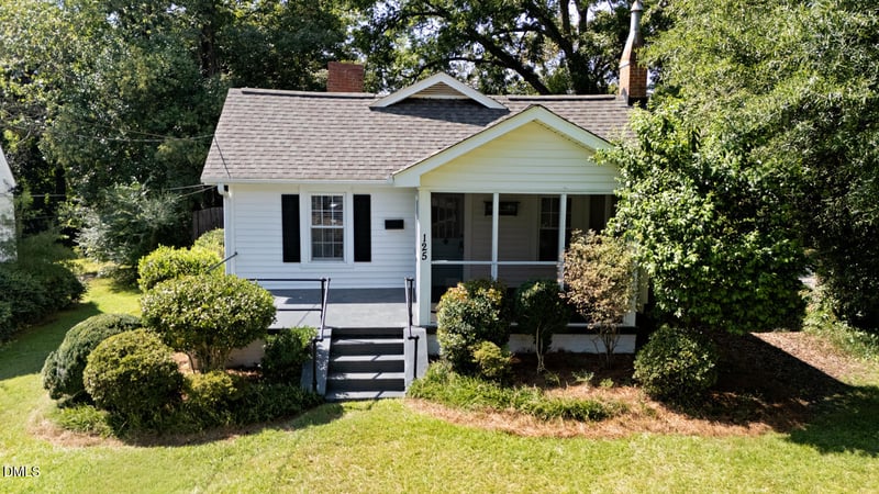 125 Tarpley St, Burlington, NC 27215